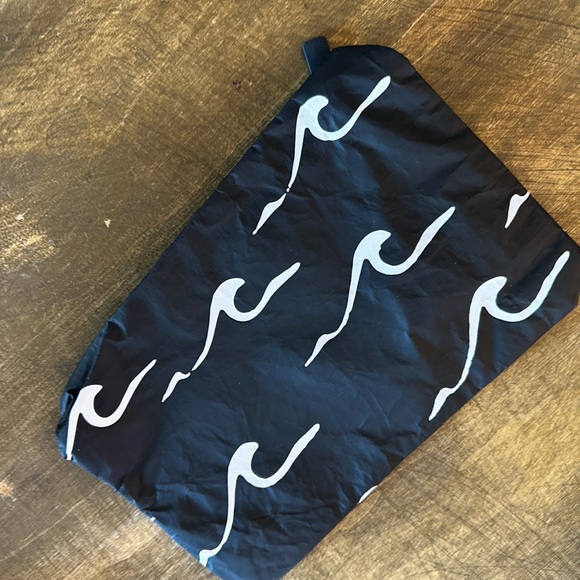 NWT ALOHA Collection Small Seaside - Picture 2 of 2